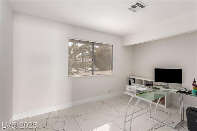 Building Photo - 3826 S Edmond St