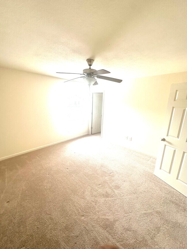 Building Photo - 7168 Marshbury Way