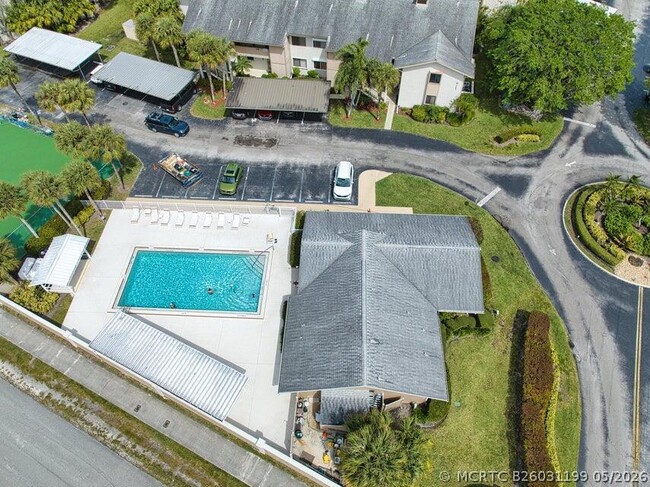 Building Photo - 3151 SE Aster Ln