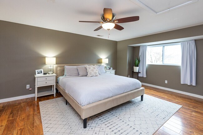 Building Photo - Spacious 4 Bedroom 3 Bath Home