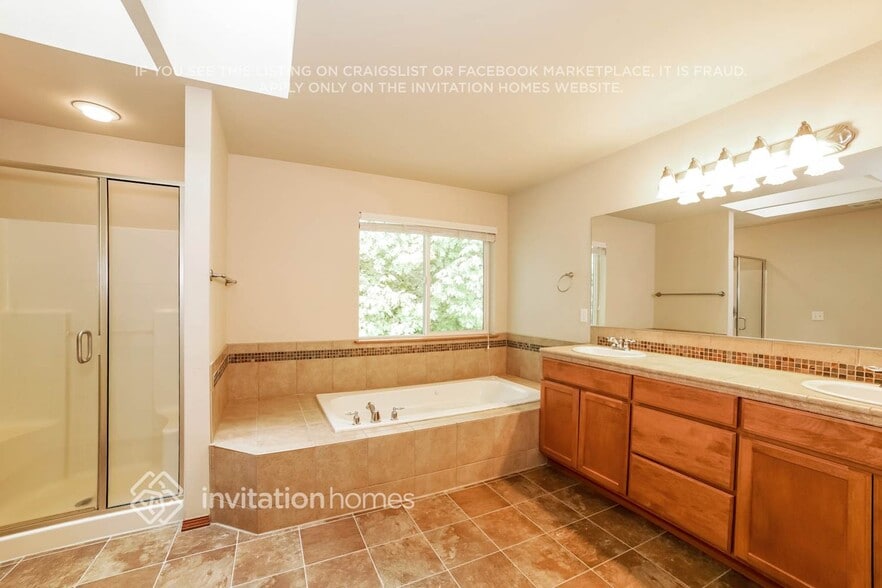 Building Photo - 16305 37th Dr SE