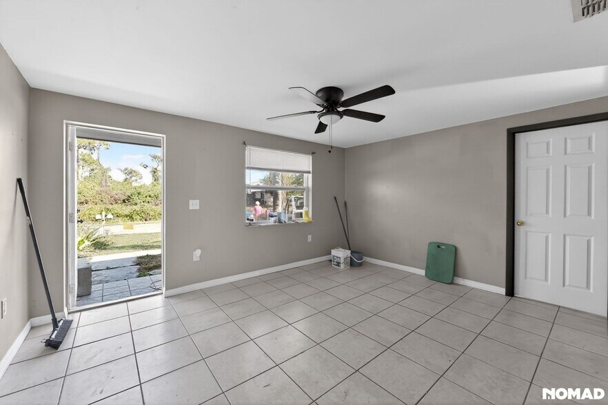 Building Photo - 12255 Van Loon Ave