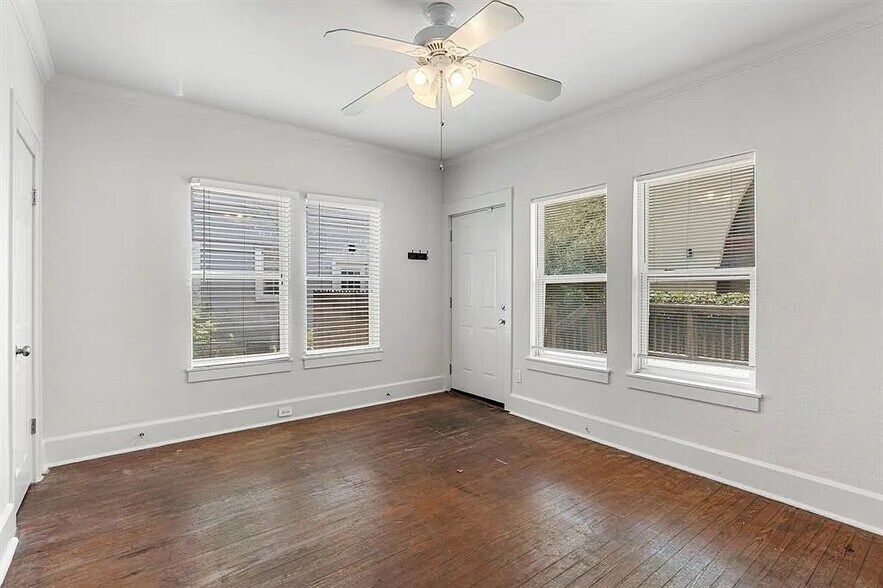 Building Photo - 2802 Salado St
