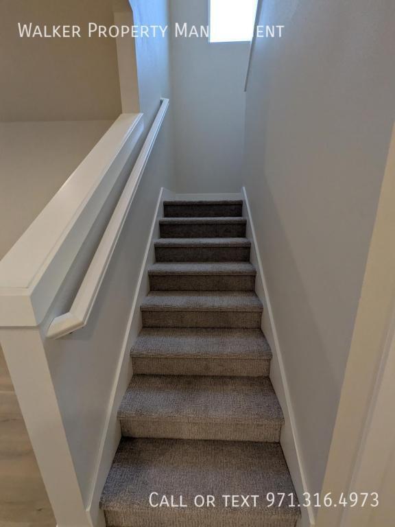 Building Photo - 1000 E Rork Ct