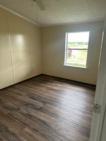 Building Photo - 3205 Eddy-Gatesville Pkwy