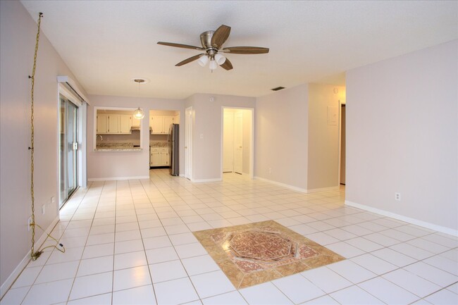 Building Photo - 614 Georgetown Dr