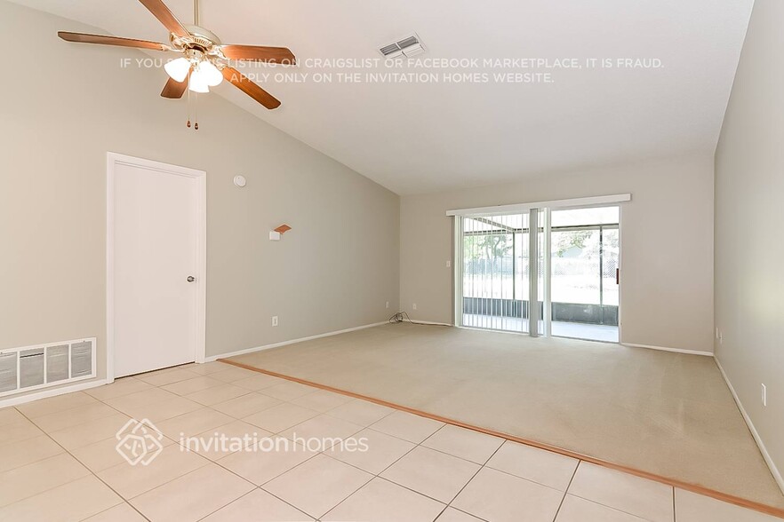 Building Photo - 419 Forest Oak Dr