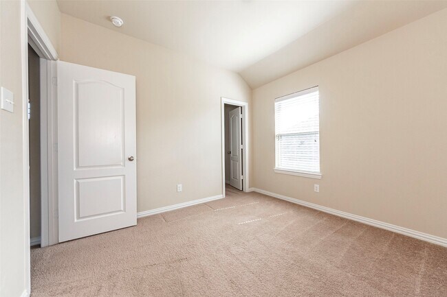 Building Photo - 1608 Nacogdoches Valley Dr