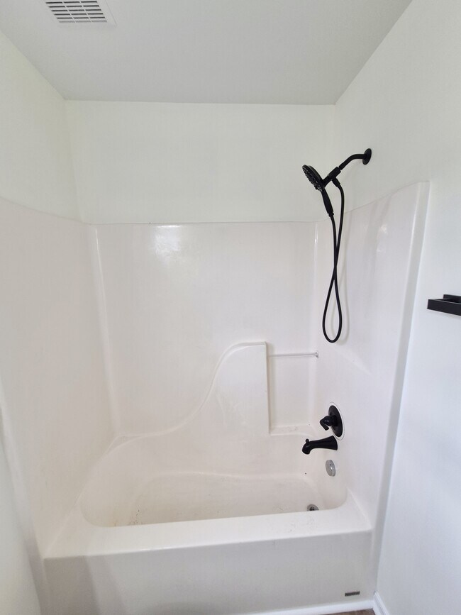 Building Photo - 7221 Oakmere Ct