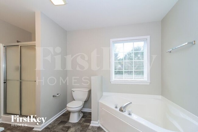 Building Photo - 6135 Birkdale Dr