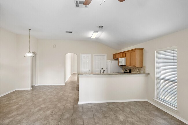 Building Photo - 273 Mesa View