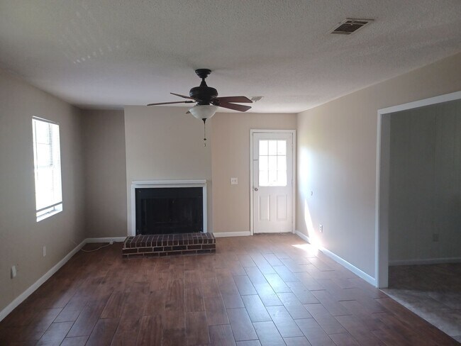 Building Photo - 120 Glenn Bryant Rd