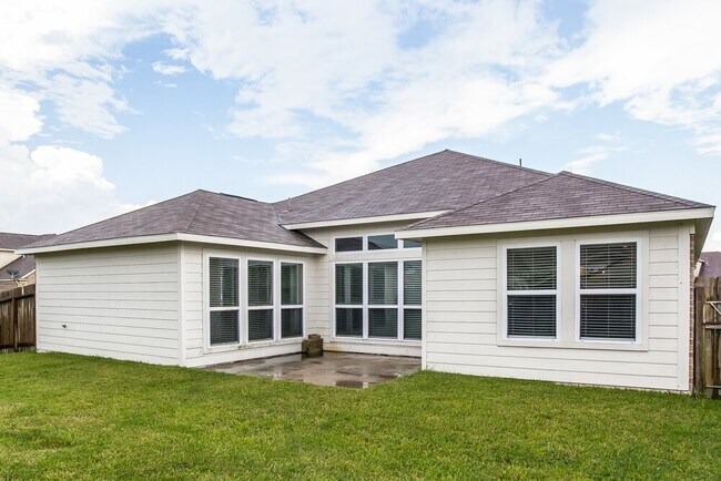 Building Photo - 17302 Cricket Mill Dr