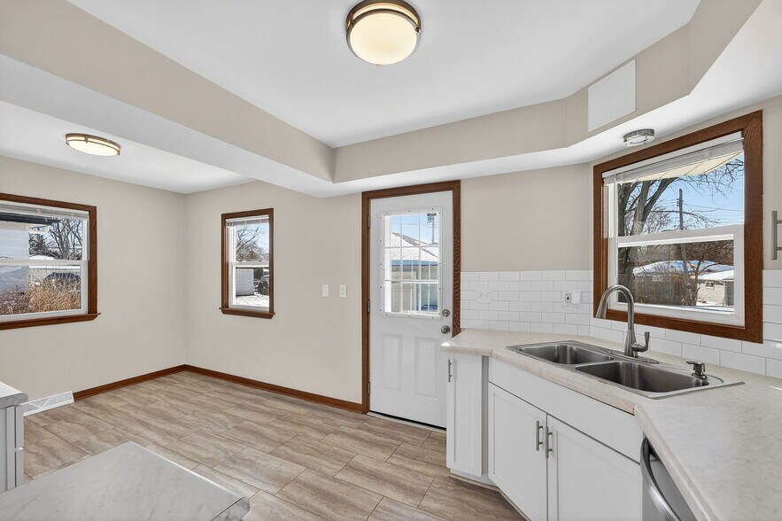 Side door to kitchen - 10525 W Custer Ave