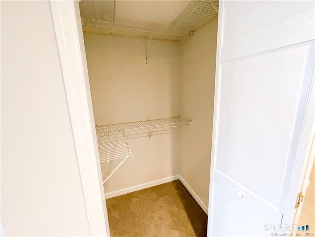 Building Photo - 25 Saugatuck Ave