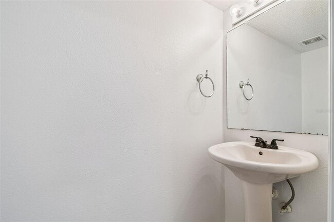 Building Photo - 2822 Mingo Dr