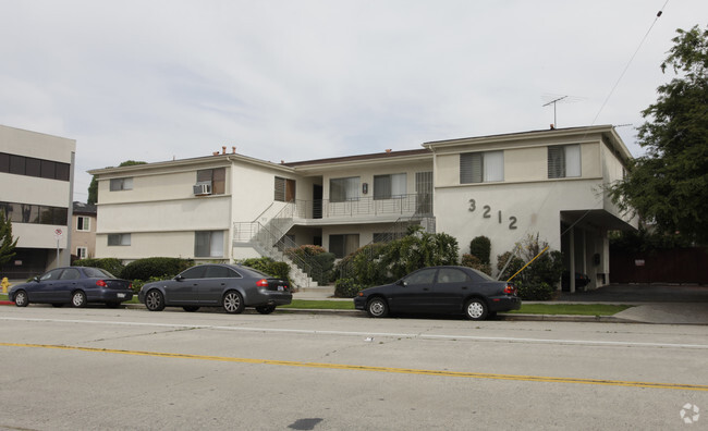 Building Photo - 3212 La Cienega Ave