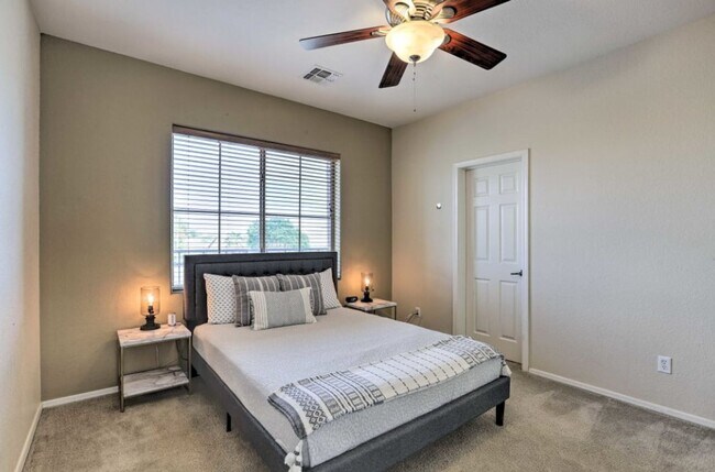 Building Photo - Coming Soon!! Gorgeous Fully Furnished 6 b...