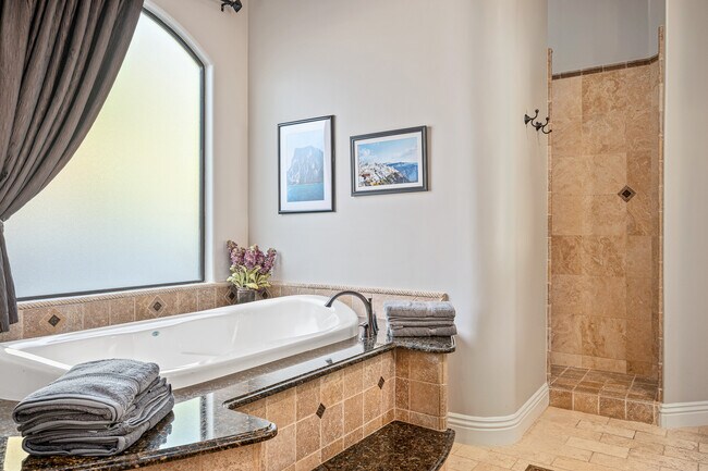 Building Photo - 12131 E Cloud Rd