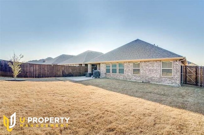 Building Photo - Exceptional 1-Story Home in a Peaceful Com...