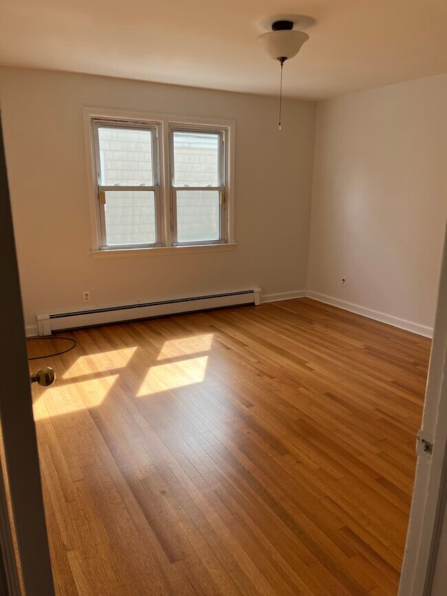 Bedroom 2 - 360 New York Ave