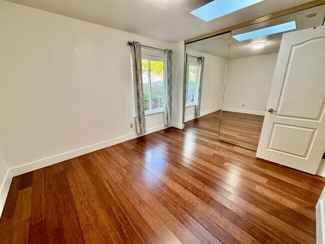Building Photo - Spacious 4 Bed/2Ba Home in Richmond with Large Backyard!