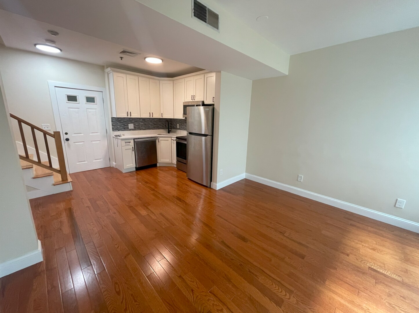 Building Photo - 211 Onset Ave