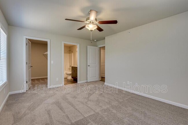 Building Photo - 2506 Otter Run