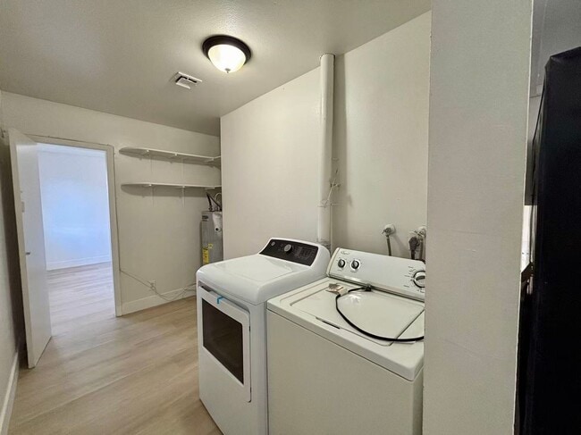 Building Photo - refreshed single-story home