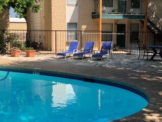 Building Photo - 1624 Aquarena Springs Dr