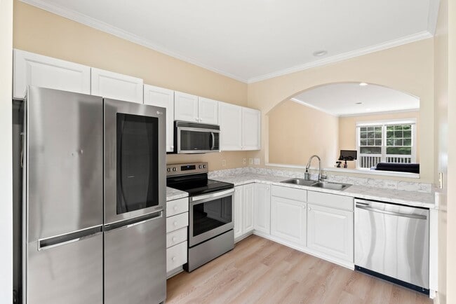 Building Photo - Available mid-July! 2 Bedroom, 2.5 bath Southern Village Stunner!