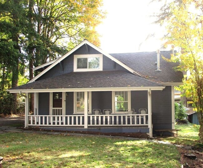 Primary Photo - Charming 2 Bedroom, 1 Bathroom Home with P...