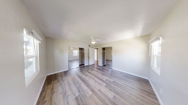 Building Photo - 4BR / 2BA on East Falls w/ Driveway Parking!