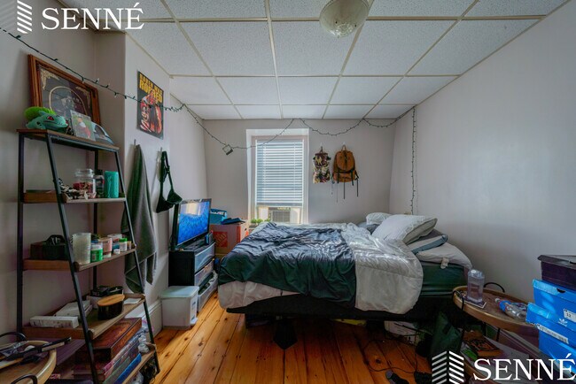 Building Photo - 15 Chelsea St