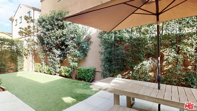 Building Photo - 20607 W Chestnut Cir