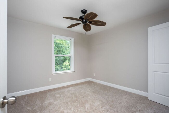 Building Photo - 1710 Restoration Ct