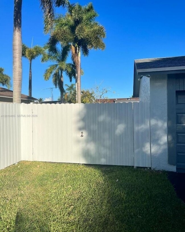 Building Photo - 26773 SW 125th Ct