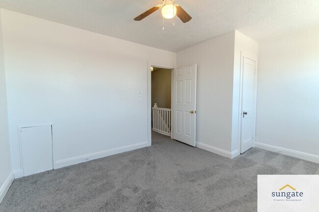 Building Photo - 2018 Griffis Ave