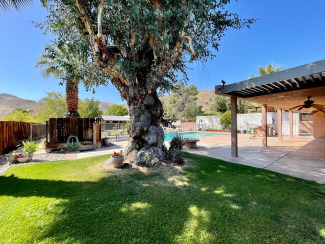Building Photo - COMING SOON! AMAZING 3 Bedroom 3 Bathroom ...
