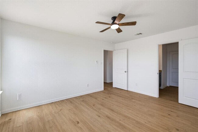 Building Photo - 1013 Woodward Ct