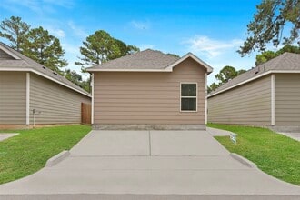 Building Photo - 9650 Warm Spring