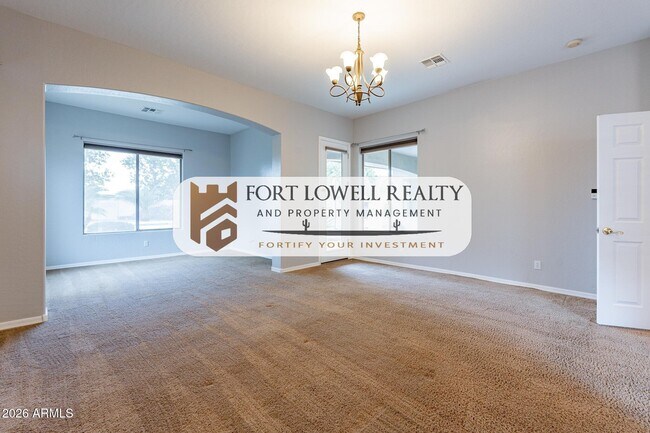 Building Photo - 13354 W San Miguel Ave