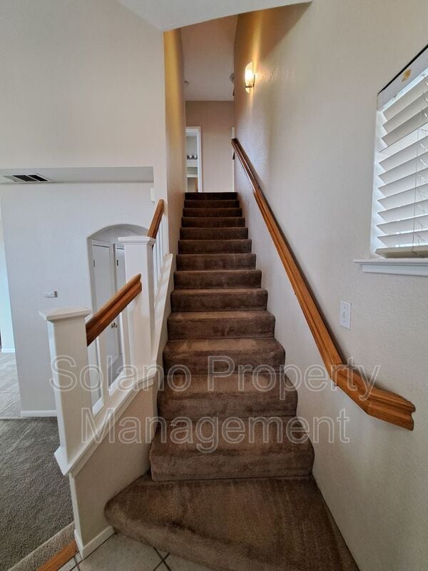 Building Photo - 849 Chateau Cir