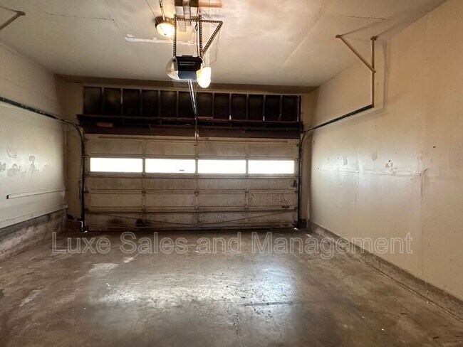 Building Photo - 133 W. Jarman Drive