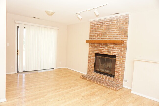 Building Photo - 3055 Timber Hill Ln