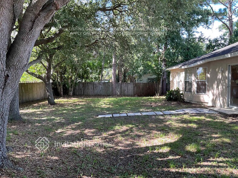 Building Photo - 6050 Ackard Ave