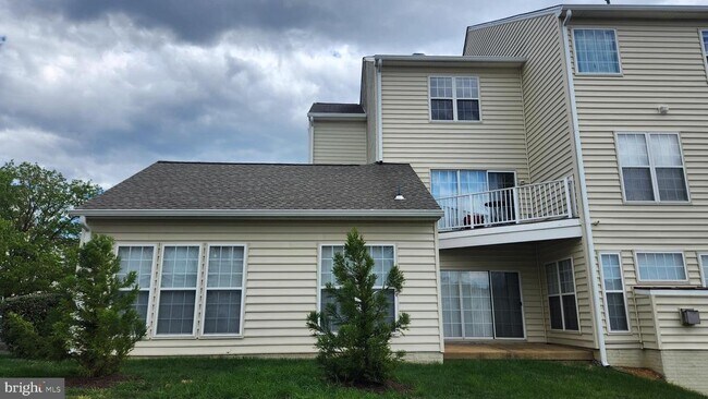 Building Photo - 6333 Eagle Ridge Ln