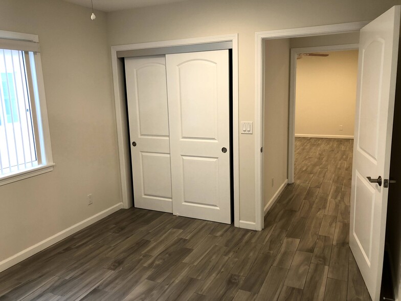 Building Photo - 17011 La Salle Ave