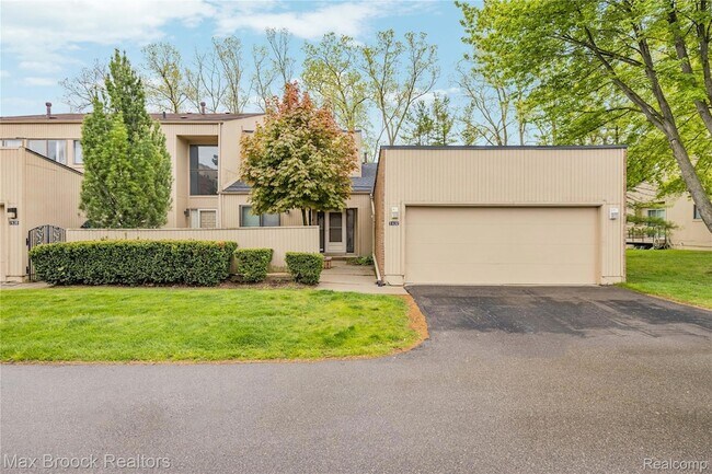 Building Photo - 7432 Azalea Ct