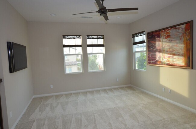 Building Photo - 1005 Sea Glass Wy